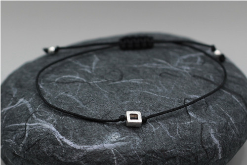 Minimalistický náramek - Square frame (černá) — foto 1