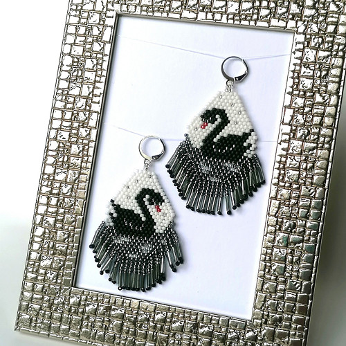 Black Swan-Fringe Beaded Earrings