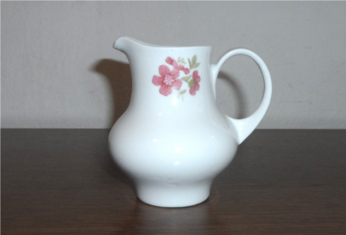 Porcelánový džbánek, MLÉČENKA • Kahla, GDR