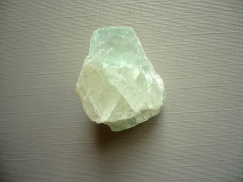 Surový kámen - fluorit 29 mm, č.17f