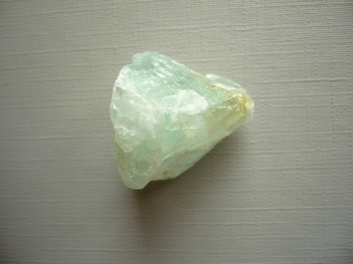 Surový kámen - fluorit 24 mm, č.31f