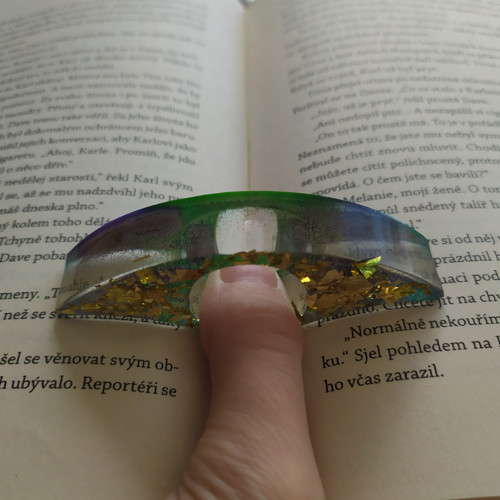 Držák stránek — foto 1