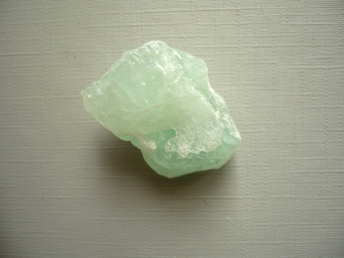 Surový kámen - fluorit 29 mm, č.72f