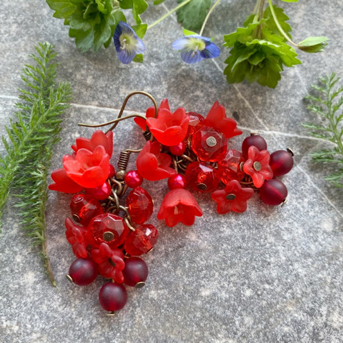 Červené zvonkové náušnice — foto 1