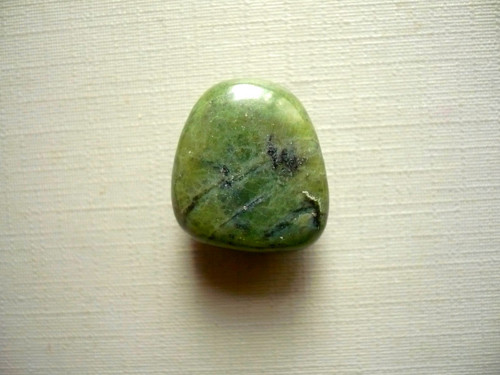 Troml. kámen – nefrit 18 mm, č.13
