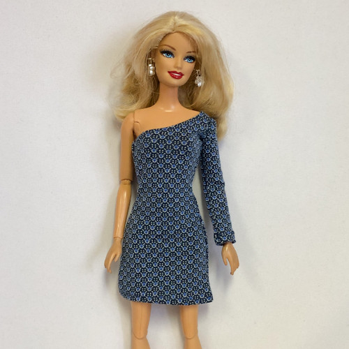 Šaty na barbie — foto 1