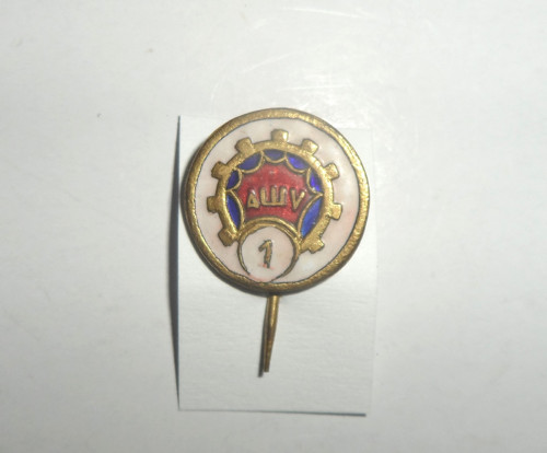 Jehlicový ODZNAK • — foto 1
