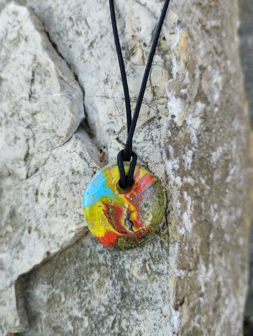 Pouring přívěsek na krk