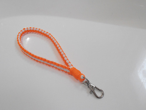 *Klíčenka/Přívěsek na klíče (macramé)* — foto 1
