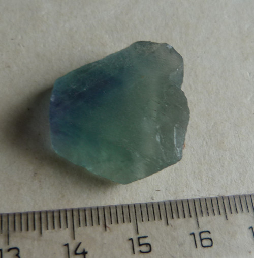 Fluorit surový - 2,5 cm — foto 1