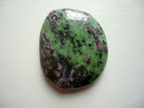 Placka - rubín zoisit 41 mm, č.931f — foto 1