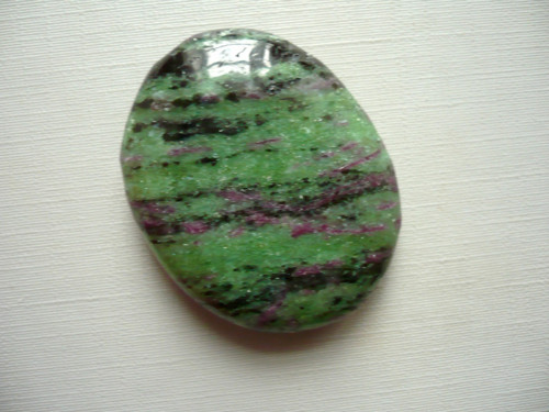 Placka - rubín zoisit 41 mm, č.867f