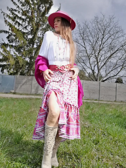 Sukně asymetrická v Bohemian stylu