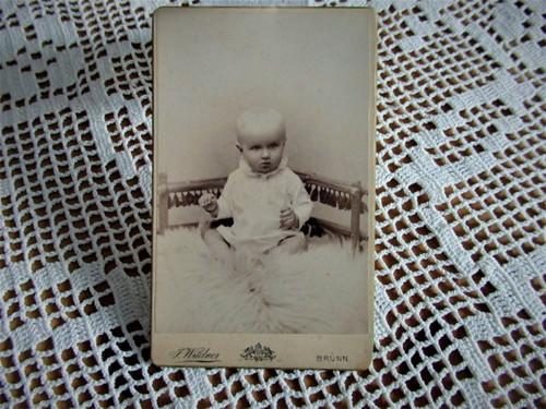 Anička - ikabinetka
