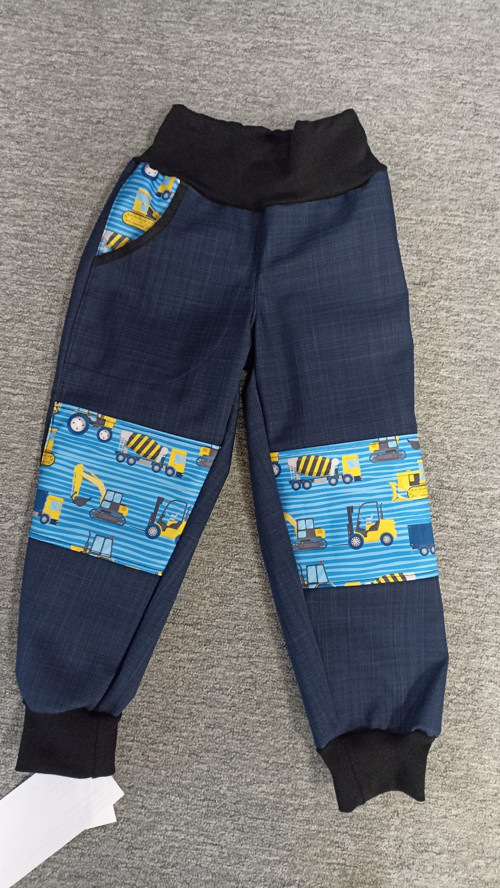 Jarní soft kalhoty vel. 110