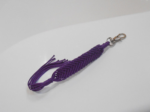 *Klíčenka/Přívěsek na klíče (macramé)* — foto 1
