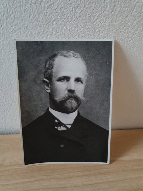 Profesor historie - fotografie