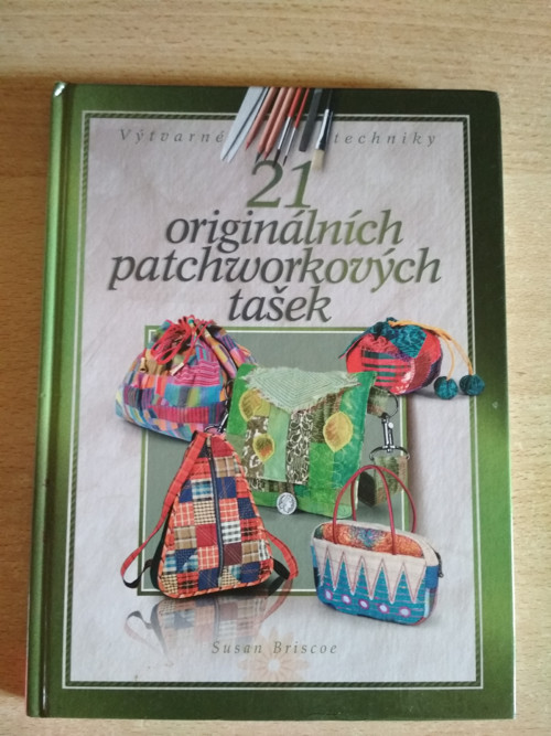 21 originálních patchworkových tašek
