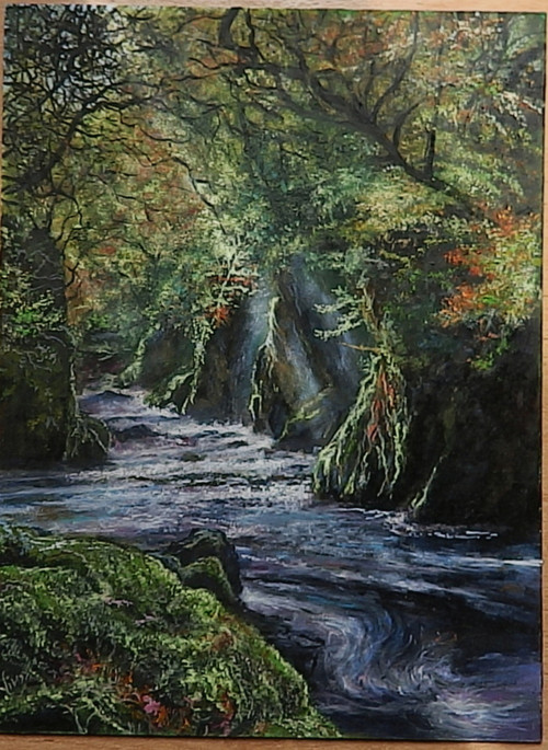 Řeka ve skalách