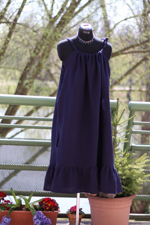 Mušelínové šaty - navy — foto 1