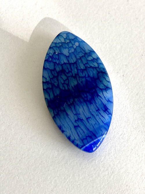 MODRÝ ACHÁT kabošon- minerál 40x20x6 mm