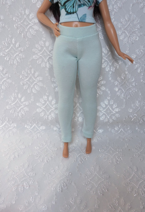 Barbie baculka - legíny — foto 1
