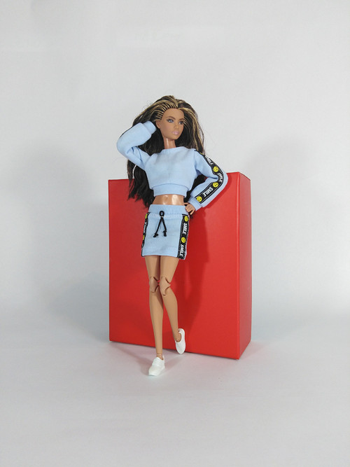 Barbie mikina krátká č-6 — foto 1
