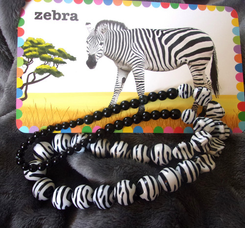 Náhrdelník,, návlek Zebra.