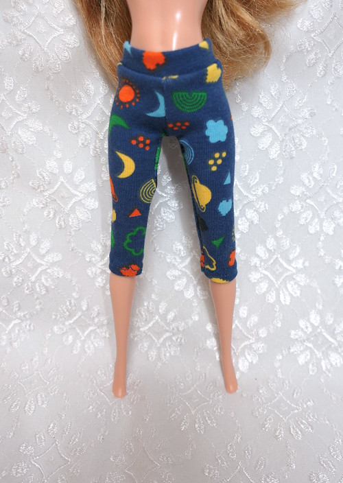 Capri legíny — foto 1