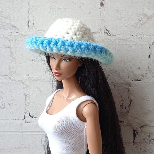 Oblečky pro Barbie, FR, Integrity - klobouček — foto 1