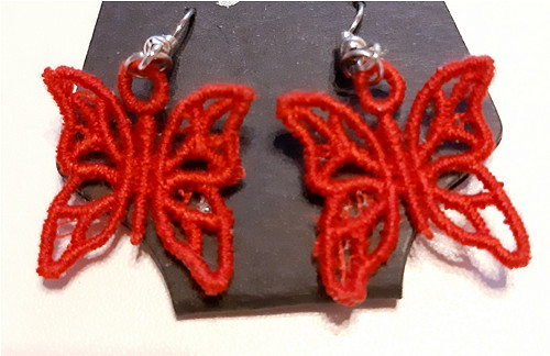 Krajkove nausnice Motyl