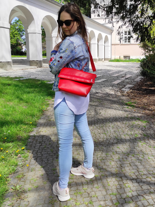 Isa červená
