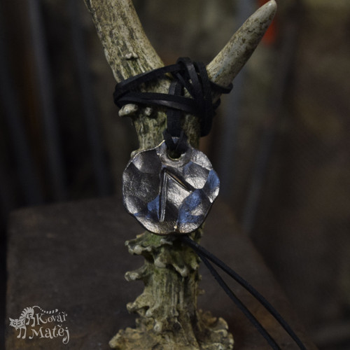 Runový amulet Laguz