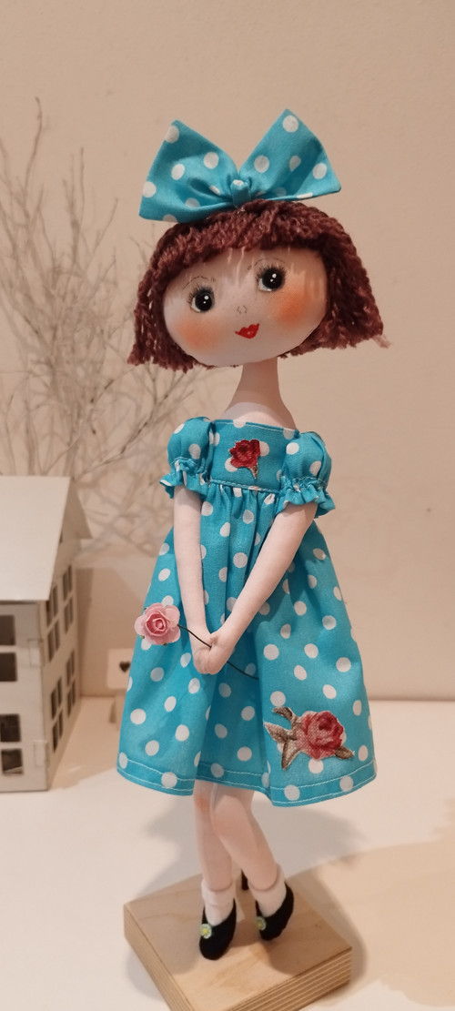 Nebesky modrá Alenka — foto 1