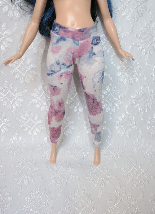 Barbie baculka - legíny — foto 1