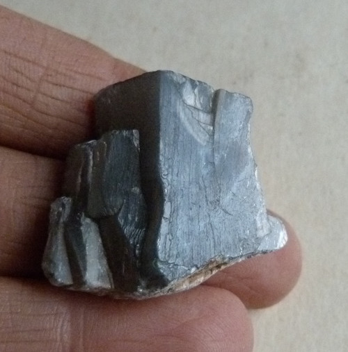 Měsíční kámen surový - 2,7 cm