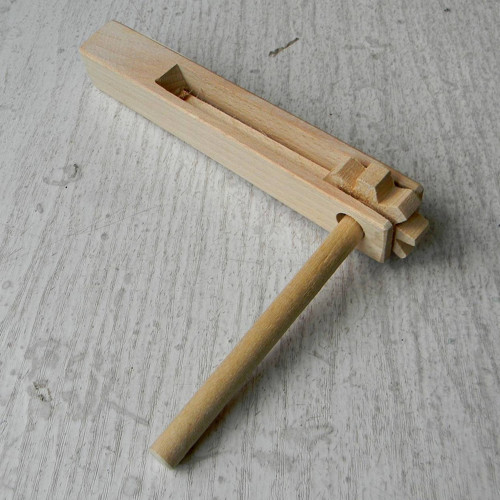 Dřevěný řehtač