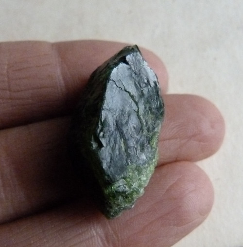 Chromdiopsid - 3 cm - Extra! — foto 1