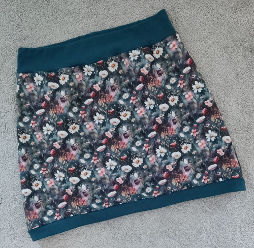 KOPRETINOVÁ KRÁSKA délka cca 50cm vel.XS-2XL