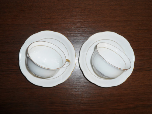 2x porcelánové šapo, ŠÁLEK a PODŠÁLEK zlacený