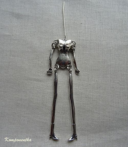 Kovový přívěsek panenka 11cm 1kus