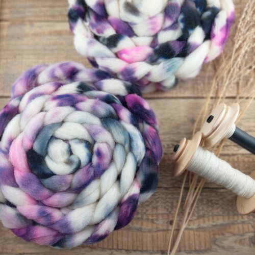 BÍLÁ / FIALOVÁ / RůŽOVÁ - slovenská merino vlna