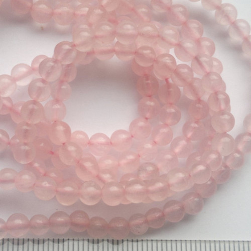 Růženín 7 korálky 4 mm, 20 kusů