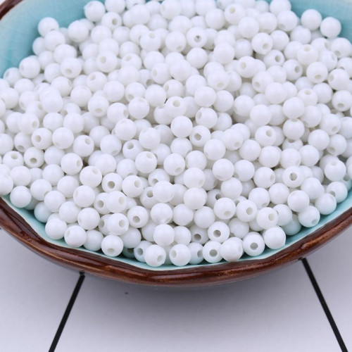 Plastové korálky 4 mm (20g) - bílé