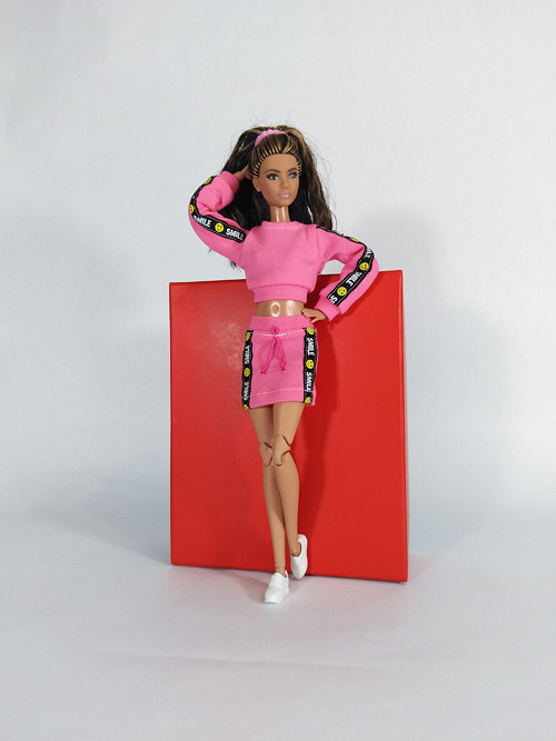 Barbie mikina krátká č-10