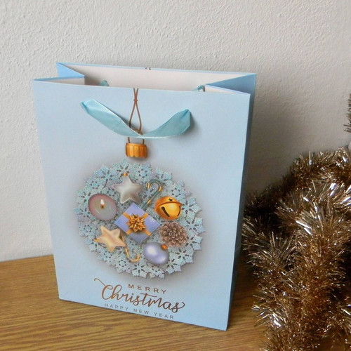 Vánoční papírová taška-bleděmodrá /23cmx17,5cm/