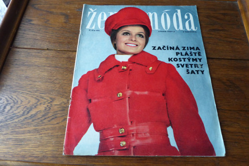 Časopis Žena a móda, číslo 10/1972, střihy!