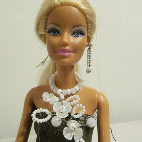 Souprava pro Barbie - bílá