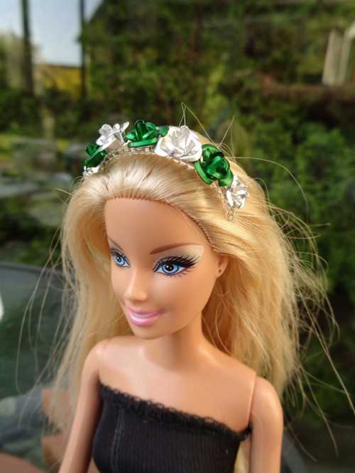 Čelenka pro Barbie - bílozelená — foto 1