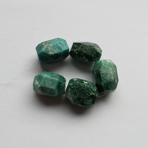 Apatit 17 korálky 18 x 14 mm, 1 kus SLEVA